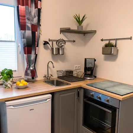 Apartment Real 1 *